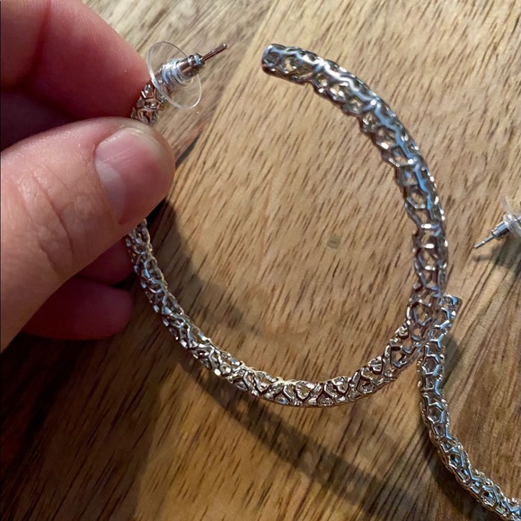 Kendra Scott hoop earrings - Picture 3 of 4